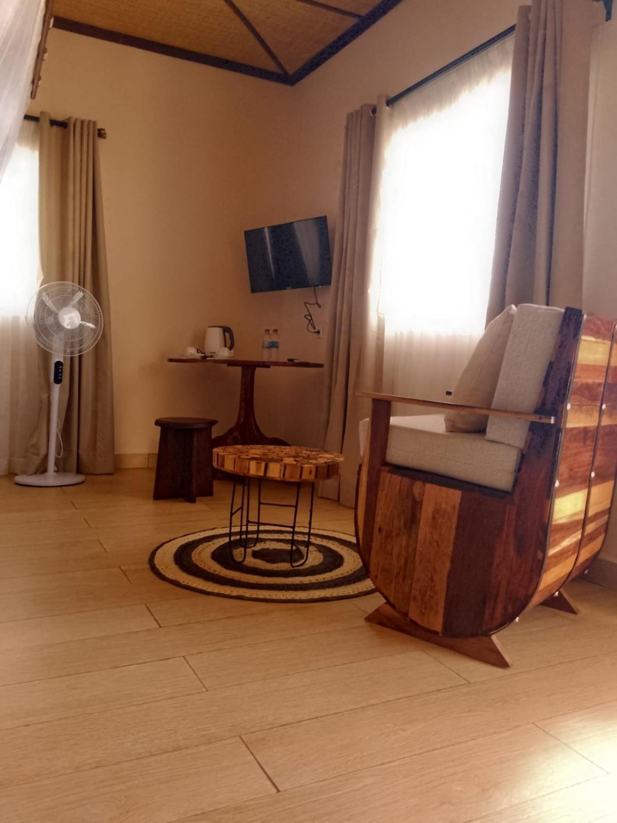 Bira Hotel Antsirabe Kültér fotó