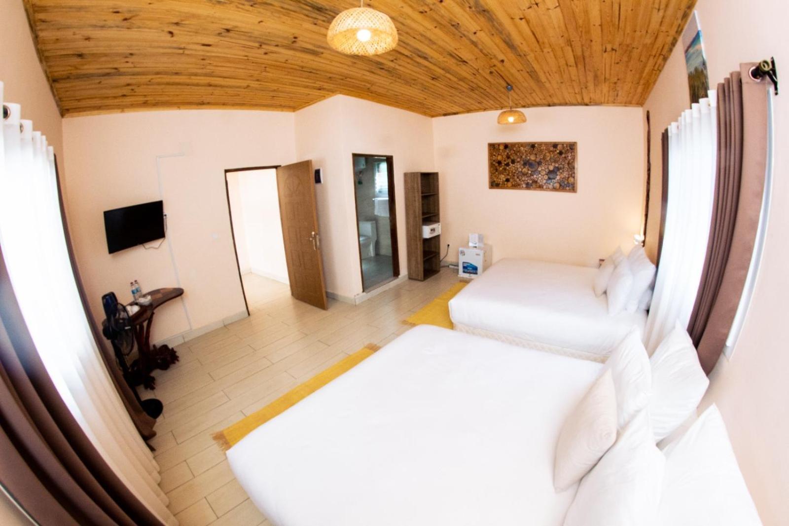 Bira Hotel Antsirabe Kültér fotó