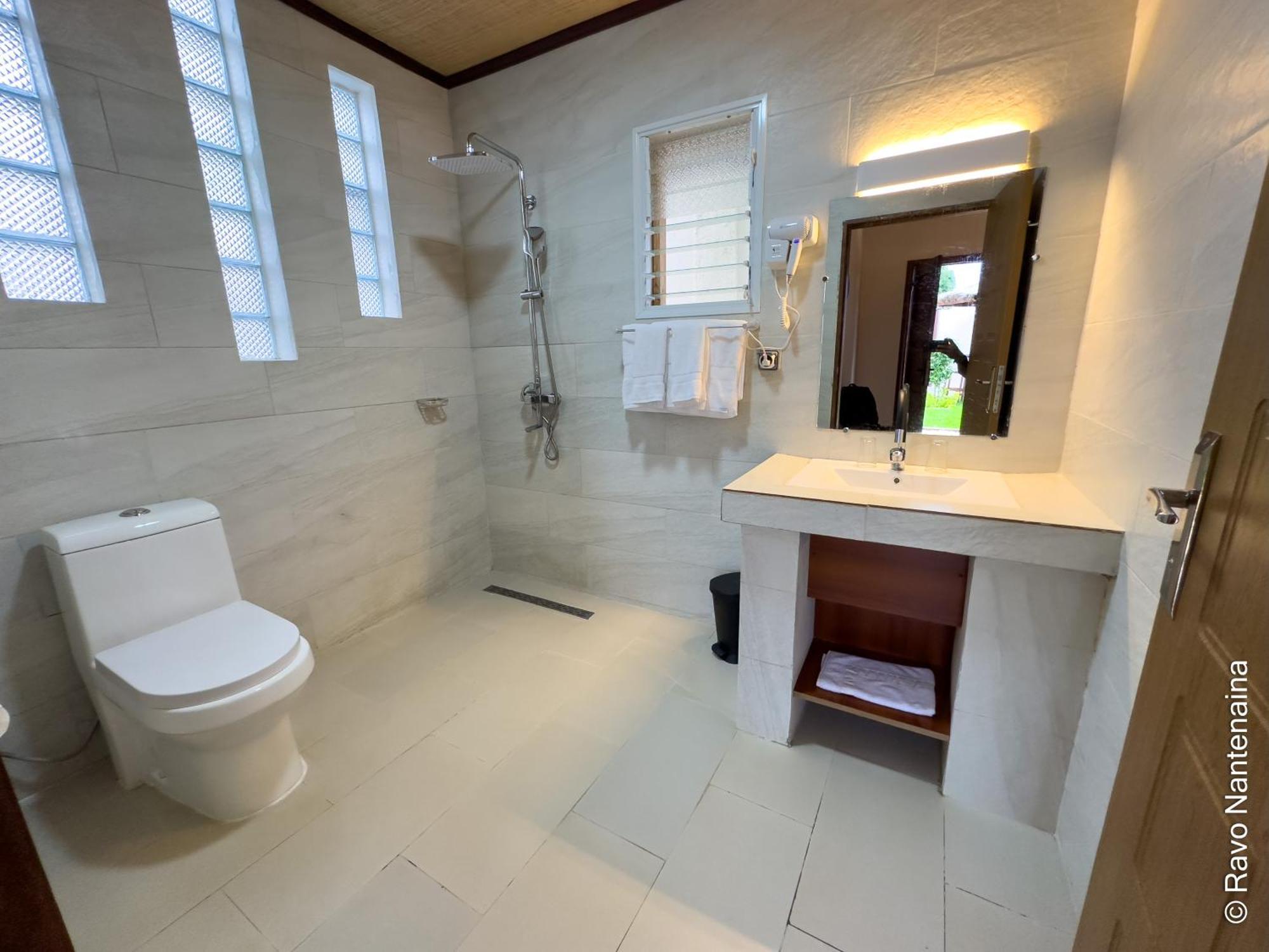 Bira Hotel Antsirabe Kültér fotó
