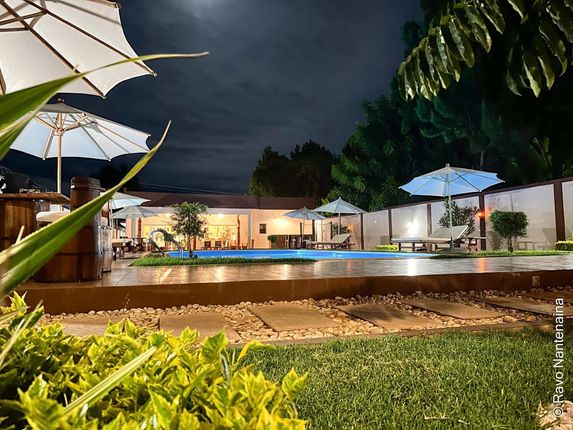 Bira Hotel Antsirabe Kültér fotó