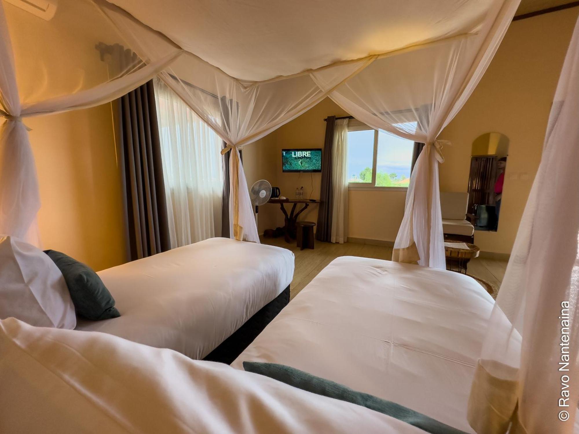Bira Hotel Antsirabe Kültér fotó